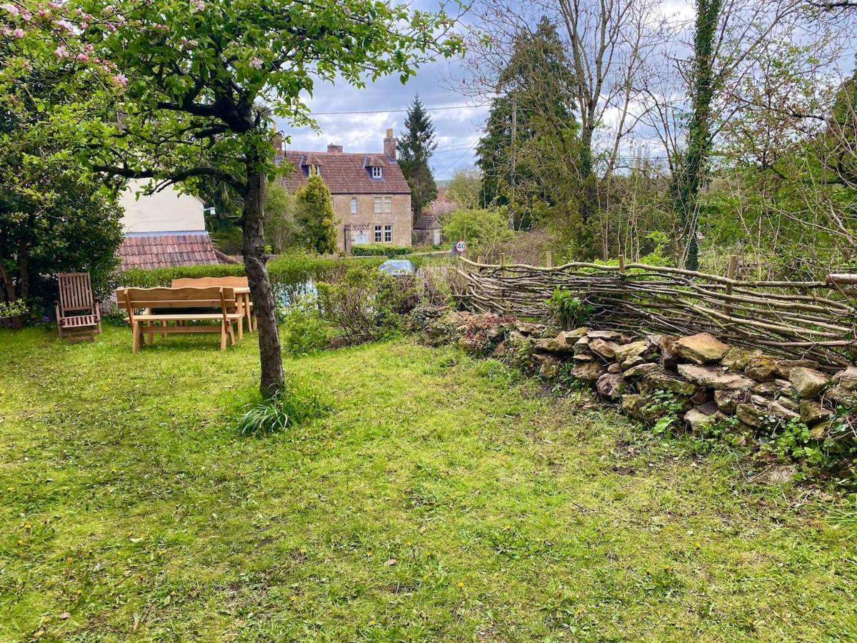 The Explorers Rest - Cottage - Frome Buckland Dinham Exterior photo